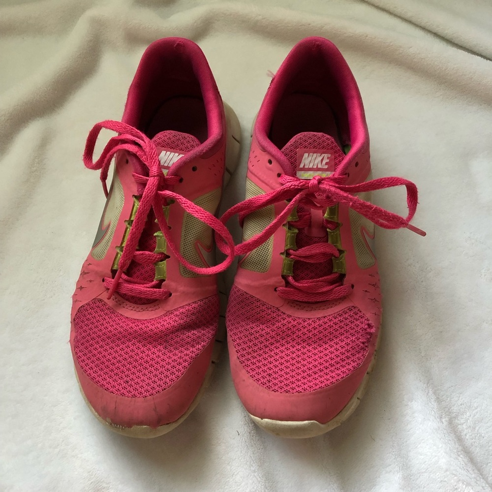Nike Freeruns in Pink and Green